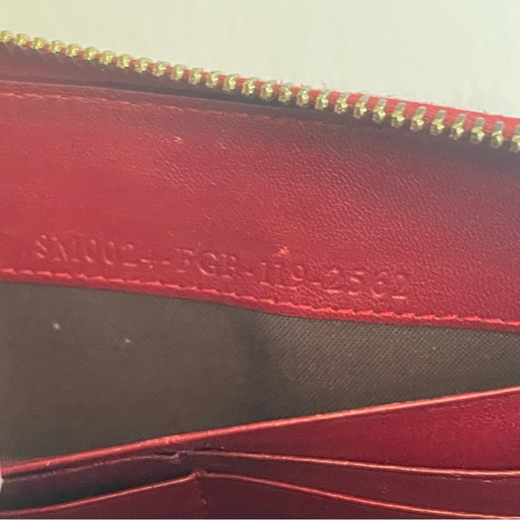 Fendi Red leather zip close wallet - Picture 8 of 9